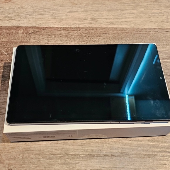 Black Tablet Keyboard Case - Picture 5 of 6